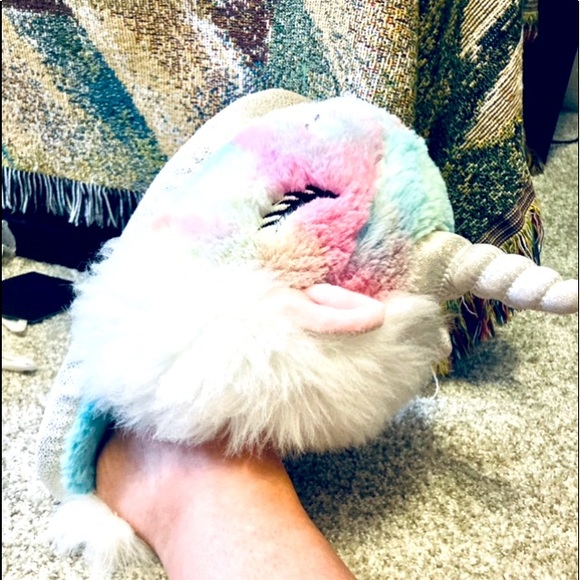 Secret Treasures Unicorn Slippers - Picture 2 of 9